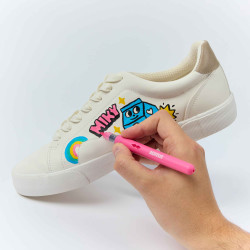 12 FEUTRES ACRYLIQUES / OMY
